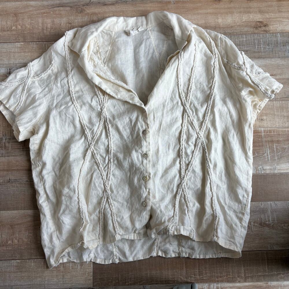 Cream Short-Sleeve Textured Button-Up Blouse